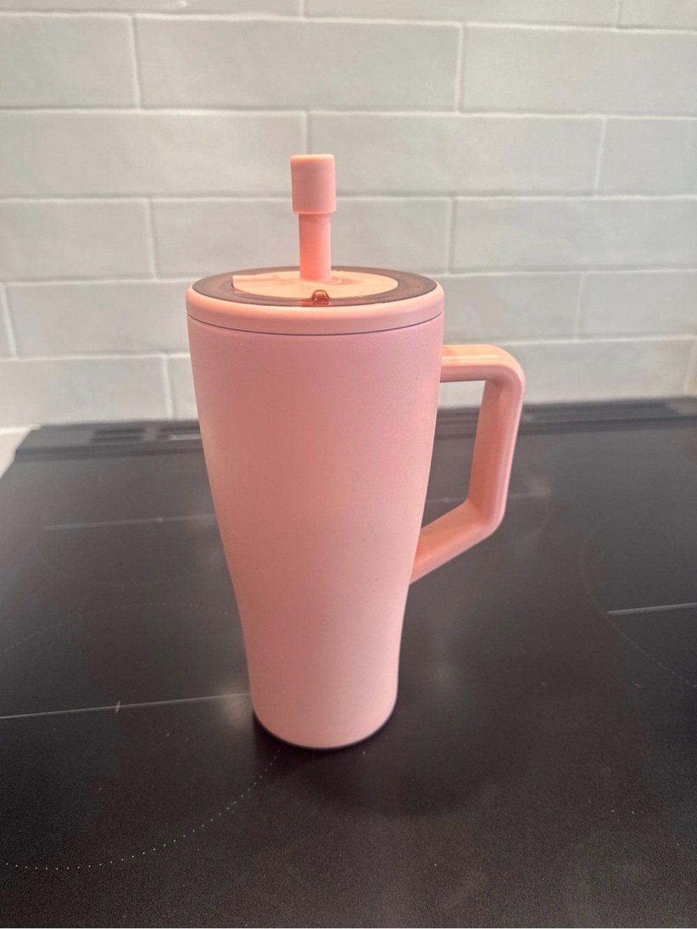 30 oz guava Brumate